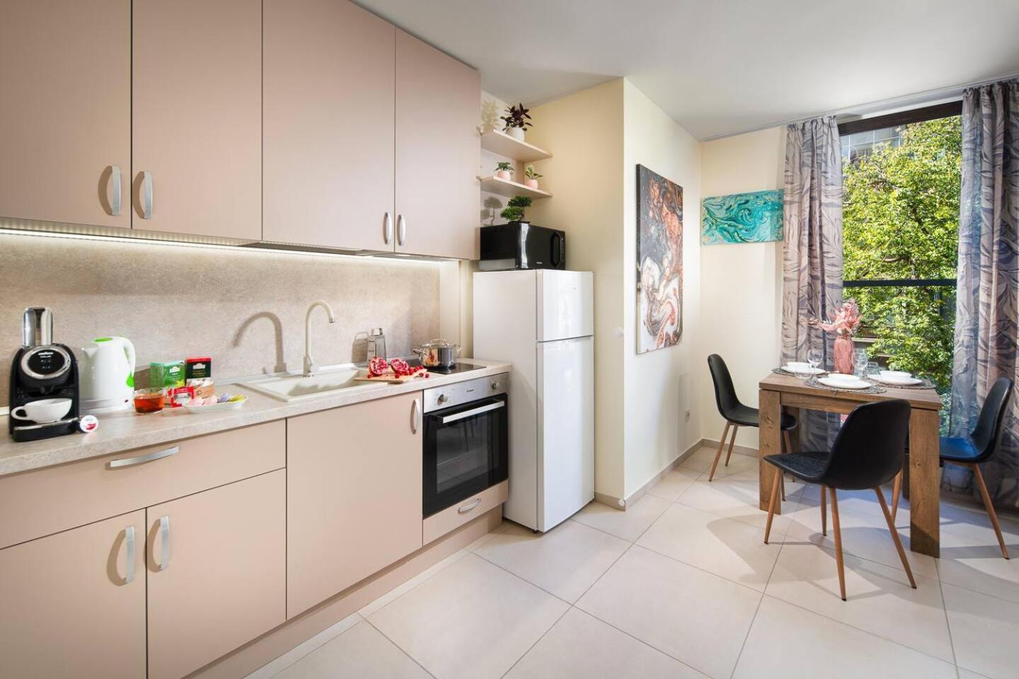 New, Modern And Convenient Apartment София Екстериор снимка